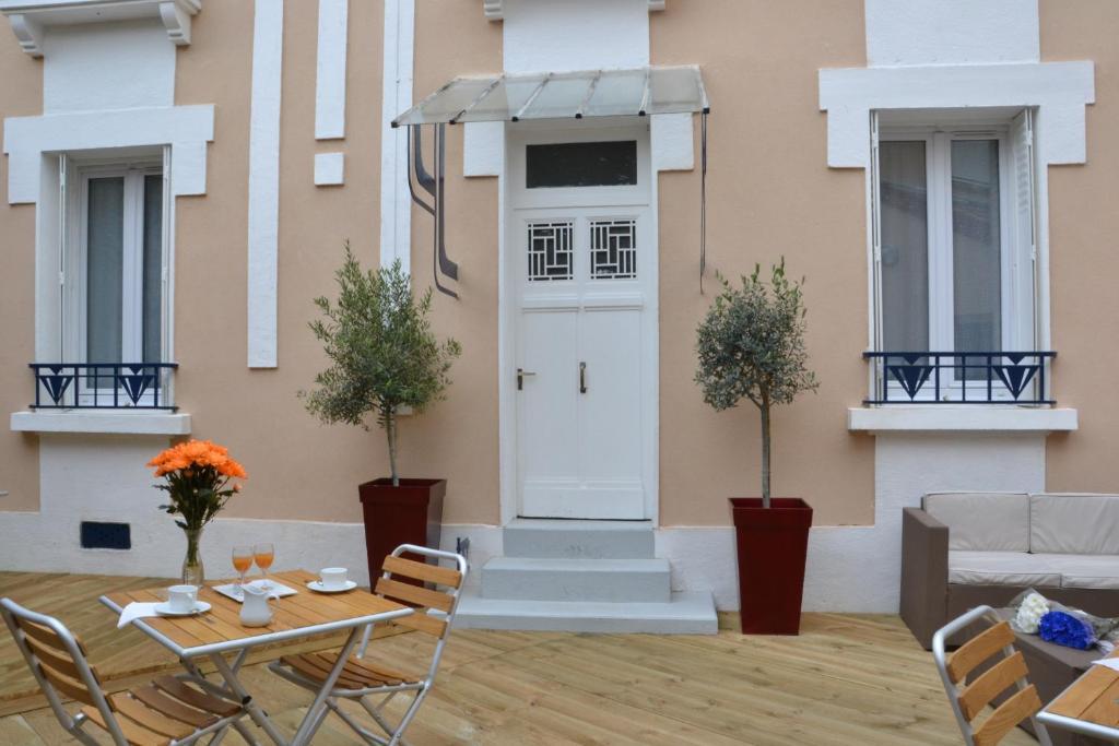 Hotel Akena Hf Limoges Esterno foto