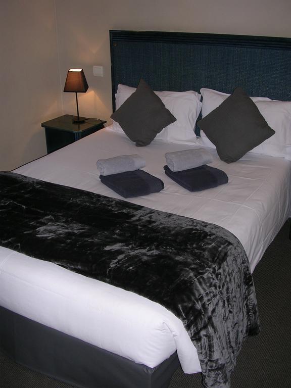 Hotel Akena Hf Limoges Esterno foto