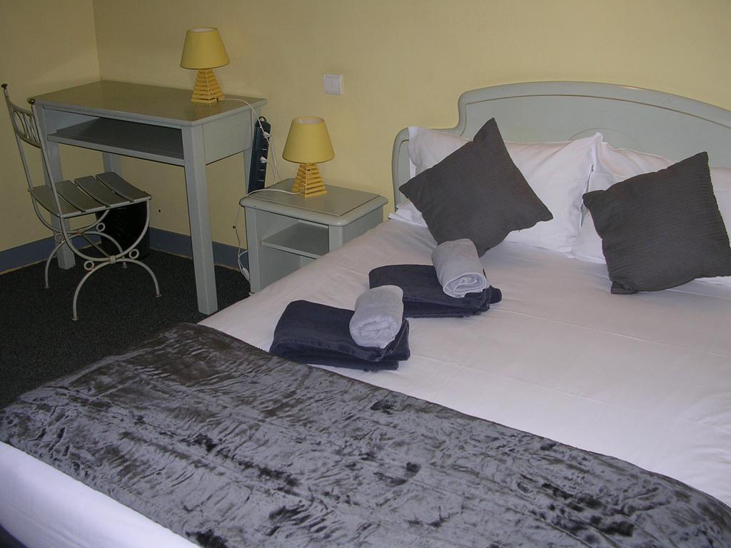 Hotel Akena Hf Limoges Esterno foto