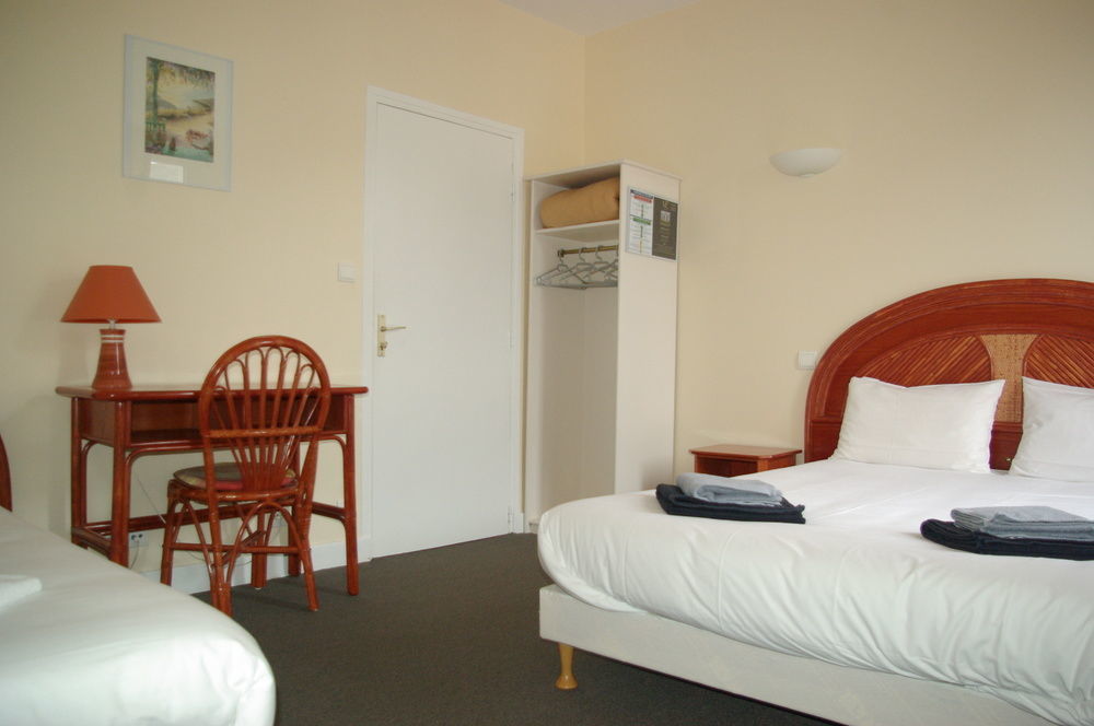 Hotel Akena Hf Limoges Esterno foto