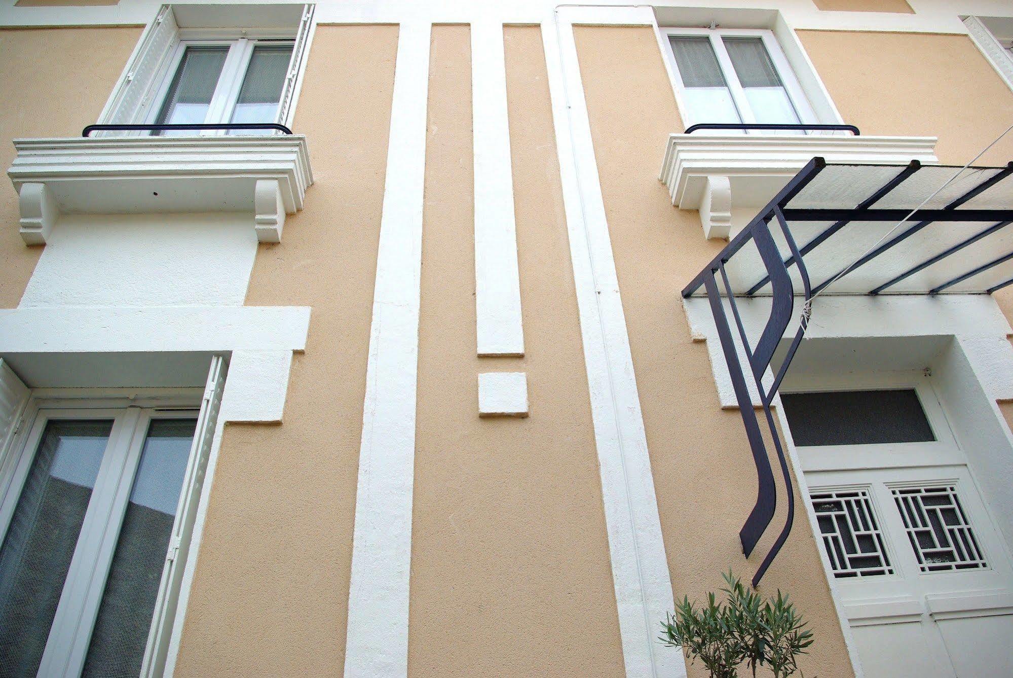 Hotel Akena Hf Limoges Esterno foto