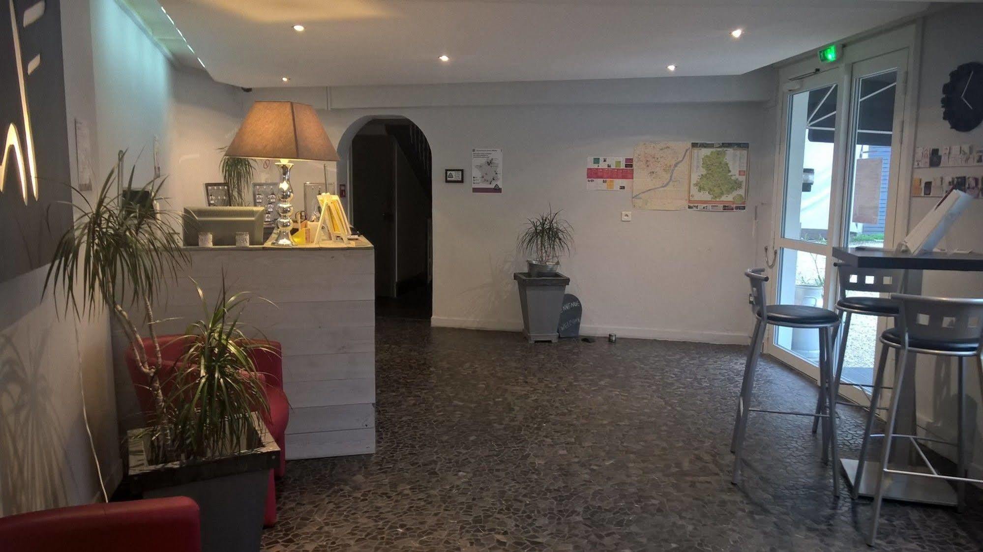 Hotel Akena Hf Limoges Esterno foto