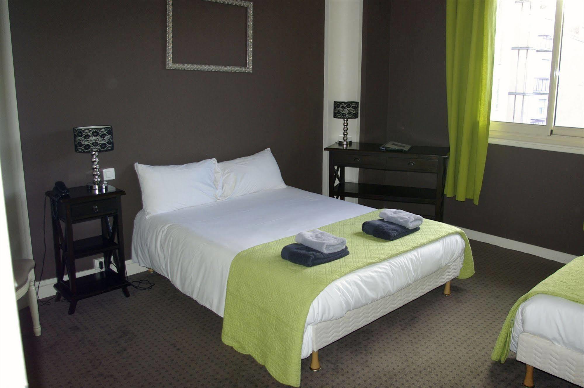 Hotel Akena Hf Limoges Esterno foto