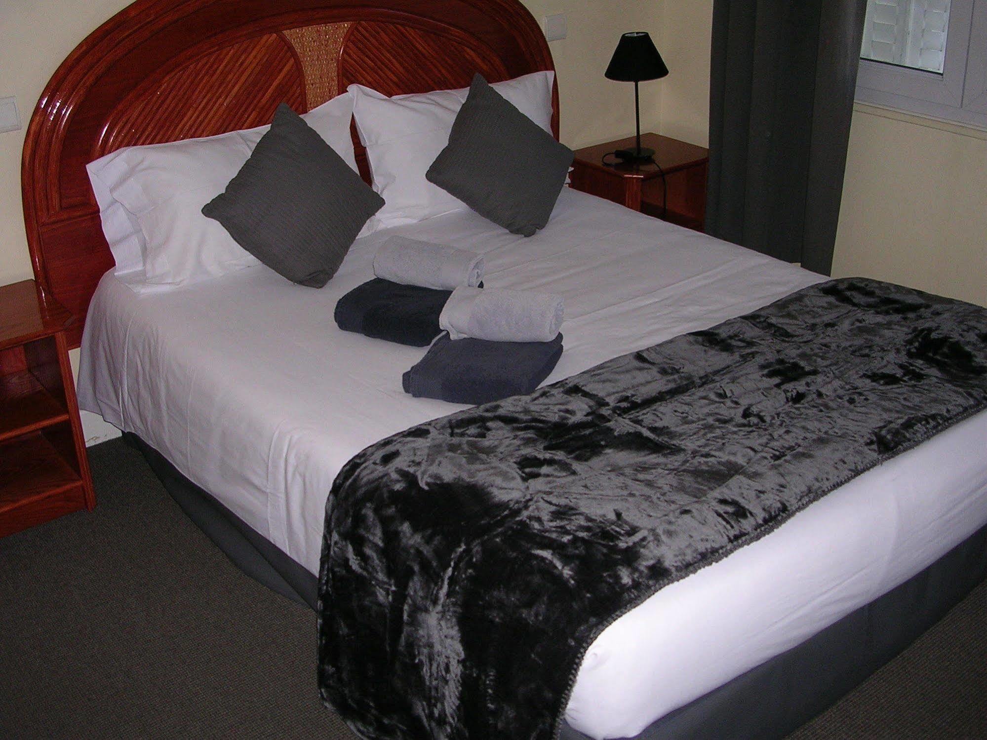 Hotel Akena Hf Limoges Esterno foto